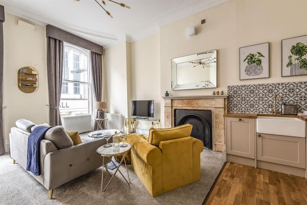 Rowntree One - Stunning Apartment- Grade II Listed York Buitenkant foto